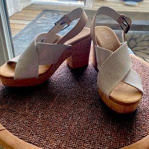 Toms Cork Heel Sandals Sz 5.5W Beige/Natural